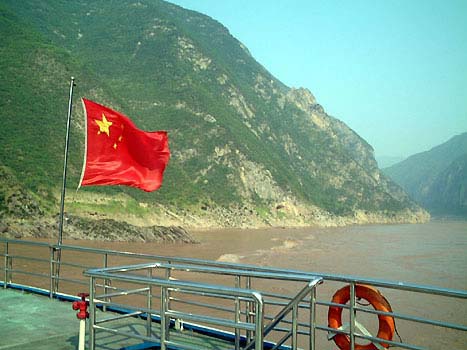 8-1yangtze-scene-3